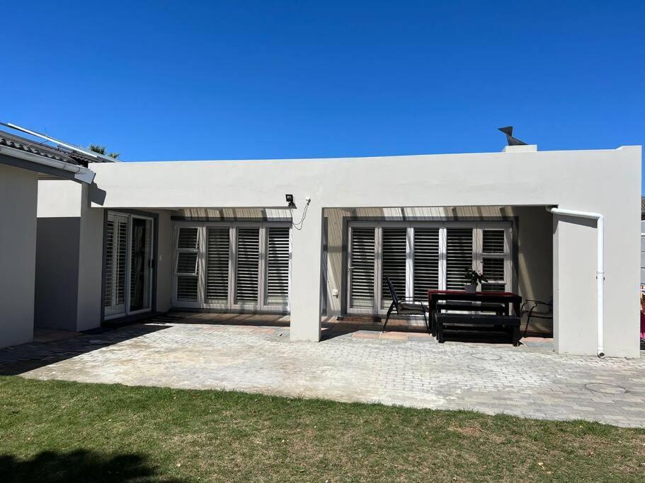 Entertainers Delight Close To Beach & Wine Routes Villa Cape Town Exterior photo